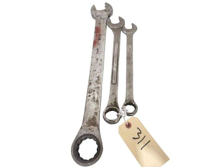 Large Wrenches 11/16", 1 1/4" & 1 5/8" GearWrench Ratcheting Wrench image