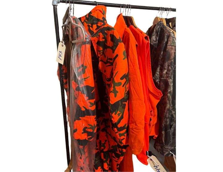 3 Large Heavy Duty Jackets 3 Large T-Shirts image