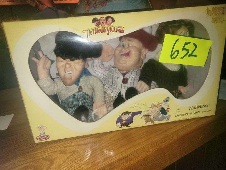 3 Stooges 10in Toys image