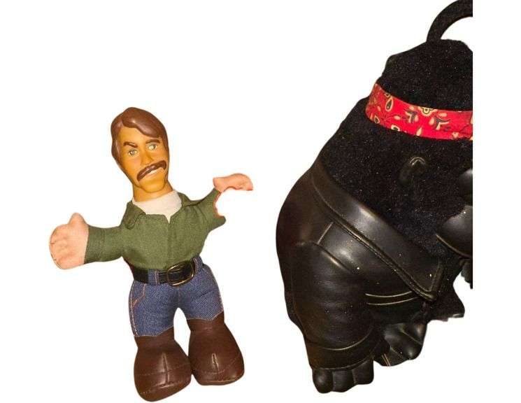 Contents Of Shelf- Hand Warmer - Sponge Bob - Biker Ape image