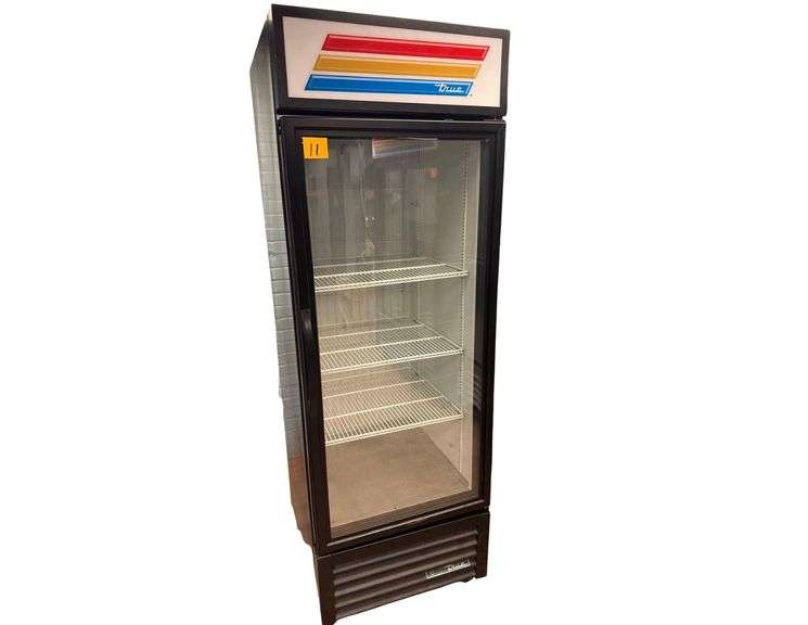 True Mfg. Single Door Reach In Freezer - Model GDM-23F-HC-TSL01 - Serial No. 9142853 - 1PH - 27in x 30in x 82in image