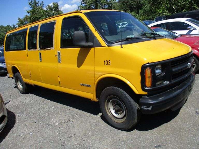 YELLOW, 2002, CHEVROLET EXPRESS VAN, 1GNGG29R021230469,  , image