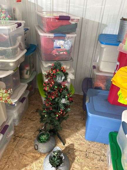Assorted Holiday Decor image