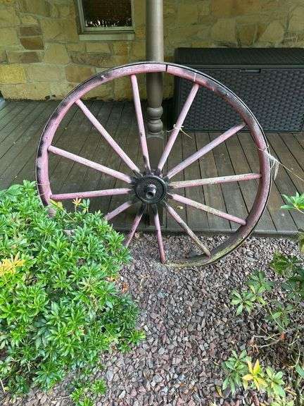 Wooden Wagon Wheel 4ft. Diameter image