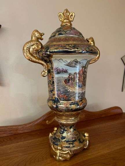 Satsuma 18 in Tall Vase image