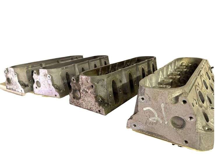4 Cylinder Heads - 799 Casting, 243 Casting and 2 862 Castings image