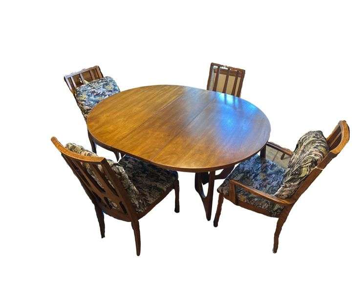 Broyhill Premier Brasilia Collection - Round Table w/ 2 Leaves, 2 Arms Chairs and 4 Side Chairs - Catalog No. 6140-45, 6140-35, 6140-84, & 6140-85 - Table 44" x 44" w/o Leaves - No Paperwork image