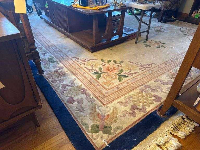 9’x12’ Area Rug - Remove after 4 PM image