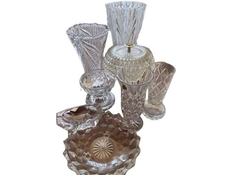 Bavaria Crystal and Leaded Glass Vases and Decorative Pieces image