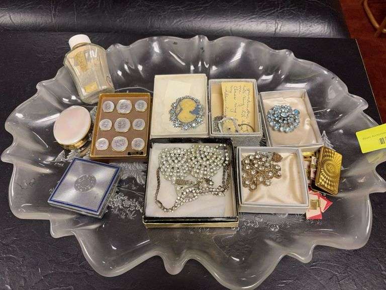 Assorted jewelry image