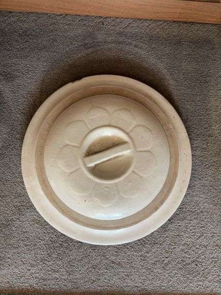 #8 stoneware crock lid, fits 8 gallon crock pot image