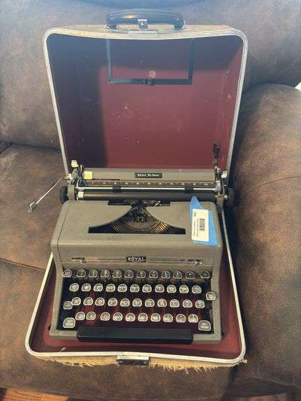 Vintage royal typewriter with case