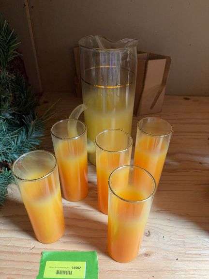Retro drink set image