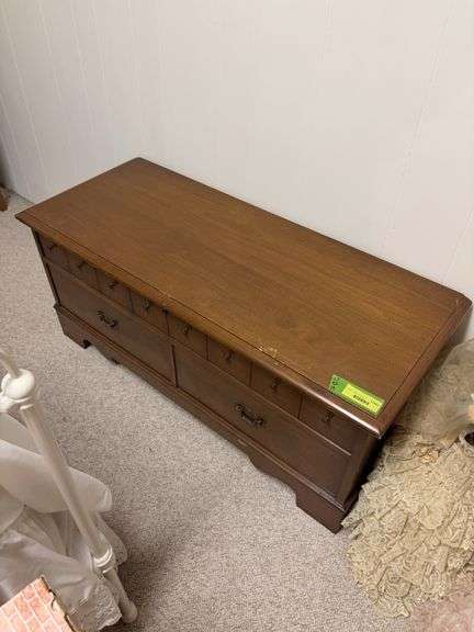 17D x 42P x 19H C and E cedar chest by Lane (and contents!) image