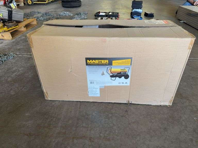 Master 140000btu portable heater NIB unassembled