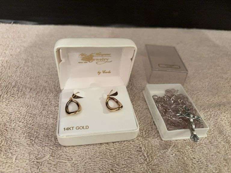 14kt earrings and rosary image