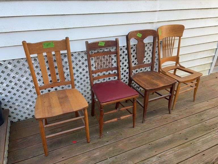 Four project chairs image