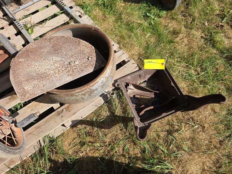 Cast iron stove legs and separator bowl