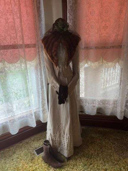 Dress form with attire image