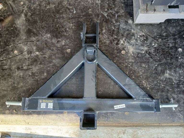 Wolverine Class 1 3 pt hitch adapter w/2" sq hitch receiver and weld on D ring model TQH-26-01C image