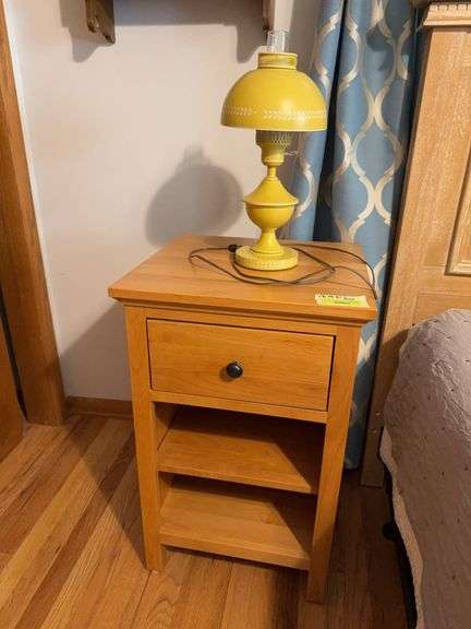 Maple nightstand 18D x 19L x 31H and lamp image
