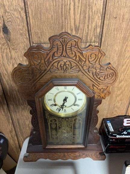 Key wind kitchen clock, only marking found is Korea image