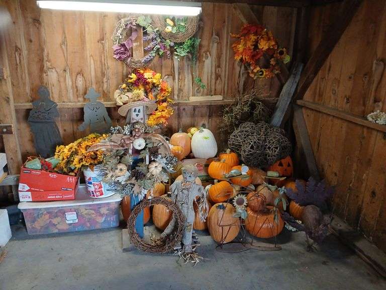 Fall decorations 30+ artifical pumpkins, wreaths etc... image