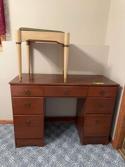 17D x 42L x 30H desk with sewing seat and contents image