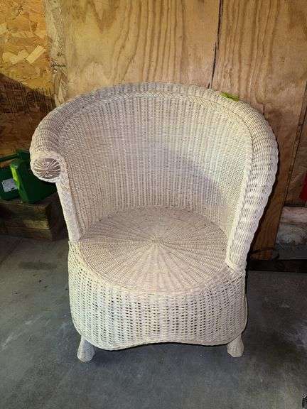 Wrap around wicker chair image