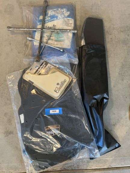 Subaru wilderness car mats, super storage cover, tire wrenches, sun screen