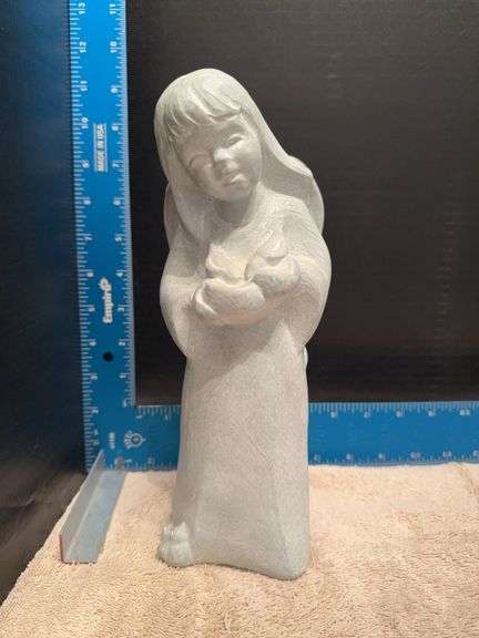 Isabel Bloom figurine(s) as shown image