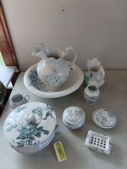 9pc Maine chamber set, does not appear this is an exact matched set image