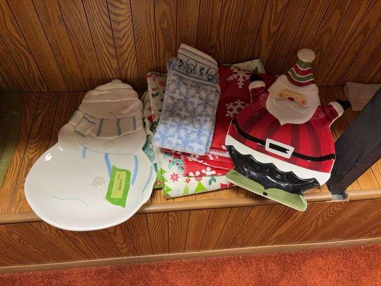 Vinyl tablecloths, snowman dish etc... image