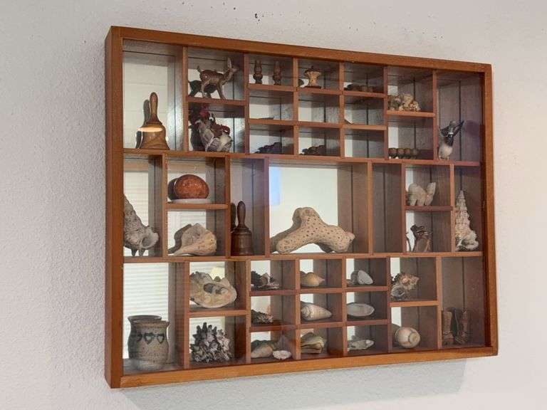 Mirror back shadowbox w/ seashells