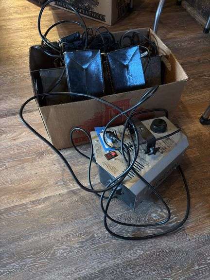 American DJ fog ray dual 400 W fog machine and various electronic items image