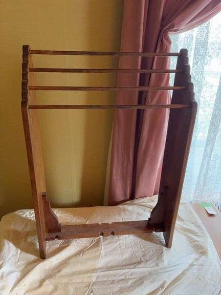 Towel rack 8x23x32H image