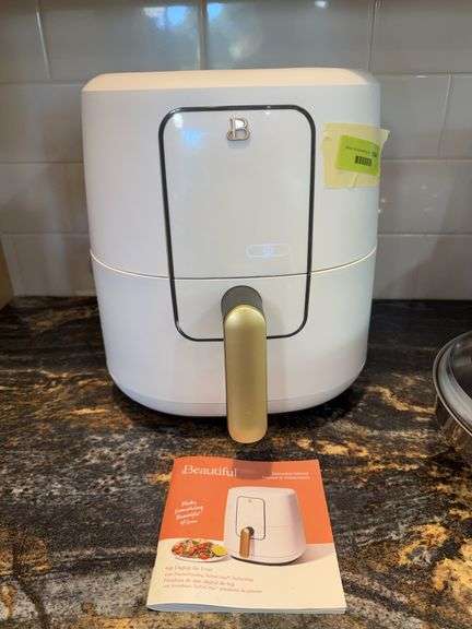 Beautiful 6qt digital air fryer image