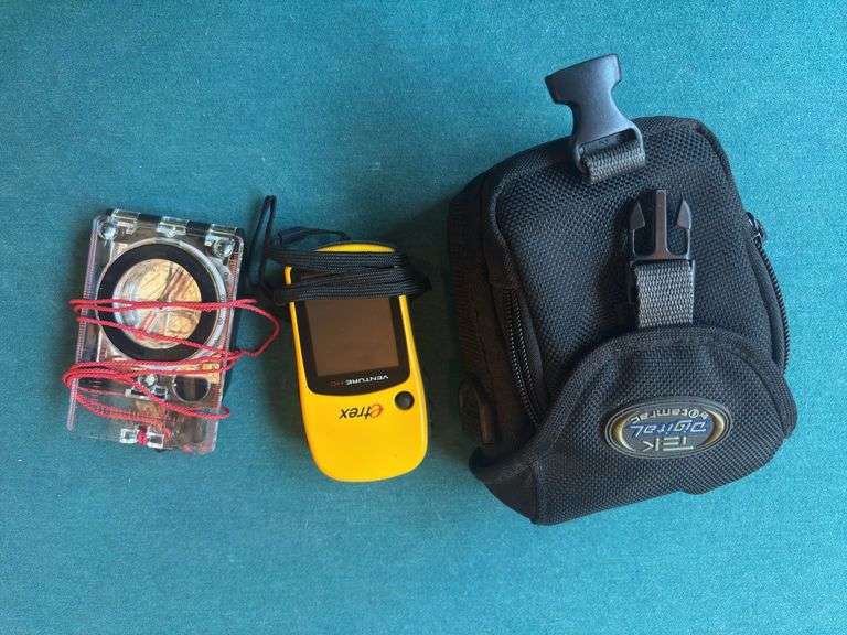 Etrex gps with compass and carying case image