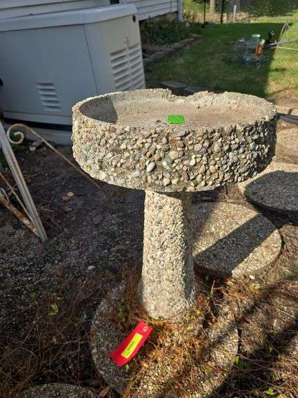 Concrete birdbath image