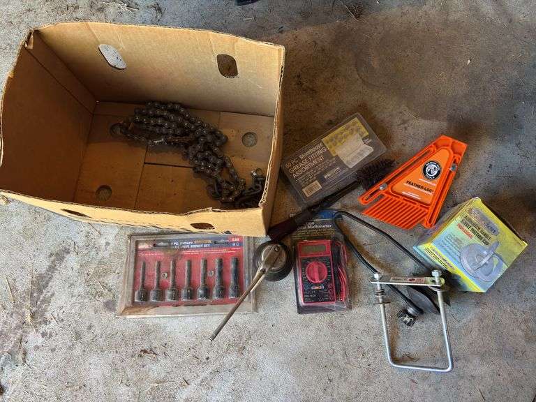 Miscellaneous tools, oil can, electrical tester, socket set, suction cup, feather block