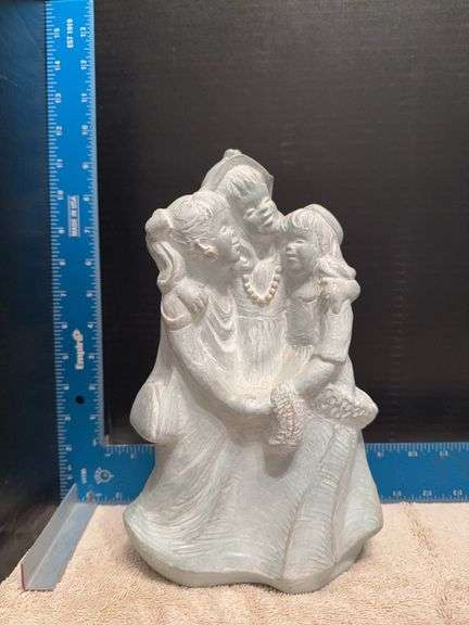 Isabel Bloom figurine(s) as shown image