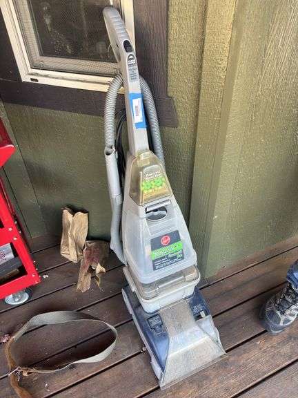 Steam vac carpet cleaner image