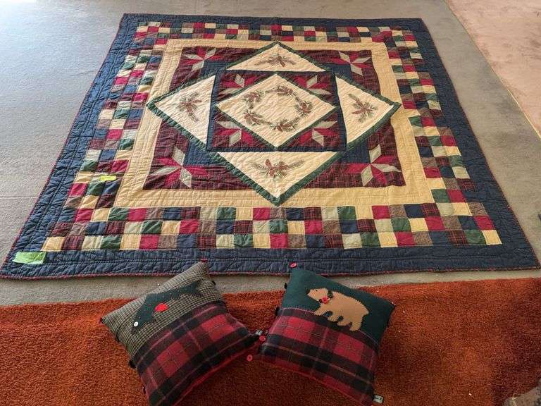 Modern  80 x 80 quilt and wool pillow set image