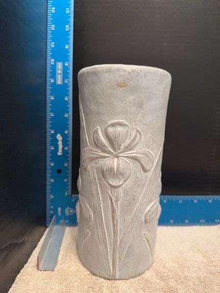 Isabel Bloom figurine(s) as shown image