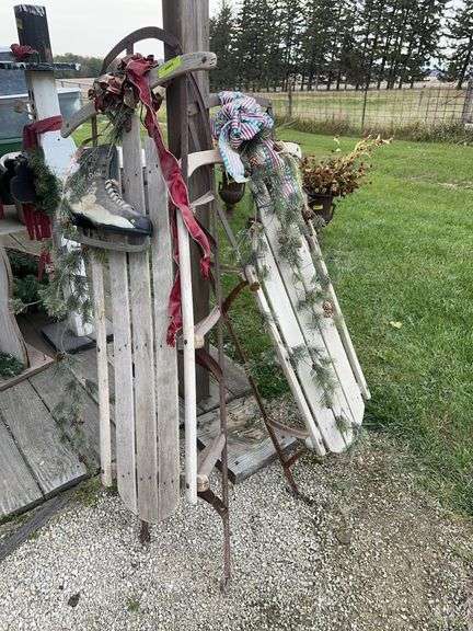 2 decorated runner sleds image