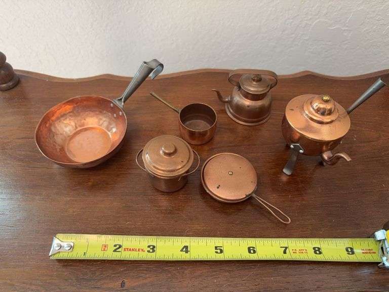 Mini copper cookware image