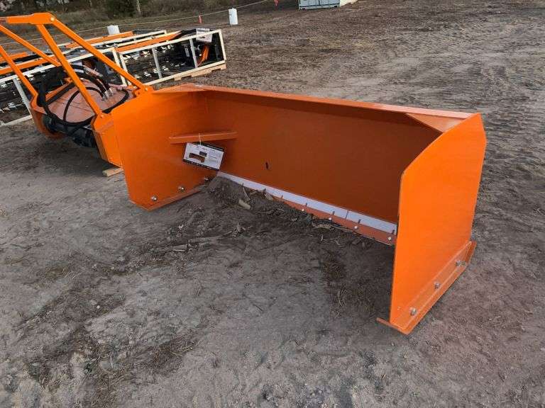 Snow Pusher	WOLVERINE		SP-15-84W	 Skid Steer Snow Pusher Length, width and height: 96X37.7X37.5in Width:2440mm Snow accumulation capacity:5m3 Material of baffle avoidance board: nylon Side panel: 914mm, MOUNT VERNON image