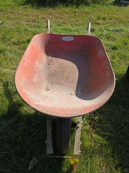 Steel wheel barrow