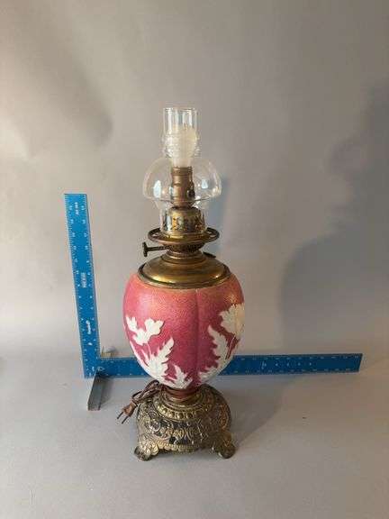 Electrified lamp w poppy pattern lamp base, no shade image