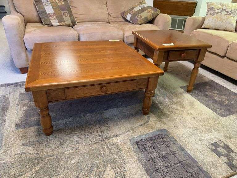 Oak coffee & end table set coffee is 36 x 17, end table is 24 x 22 x 20